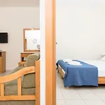 Apart Otel Elena Nina 4*