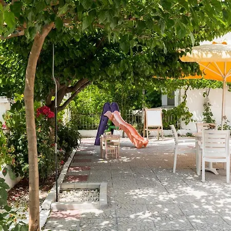 Elena Nina Lejlighedshotel